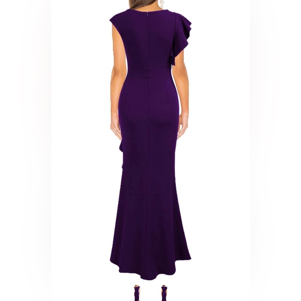 Size - Small - Picture 2 of 4